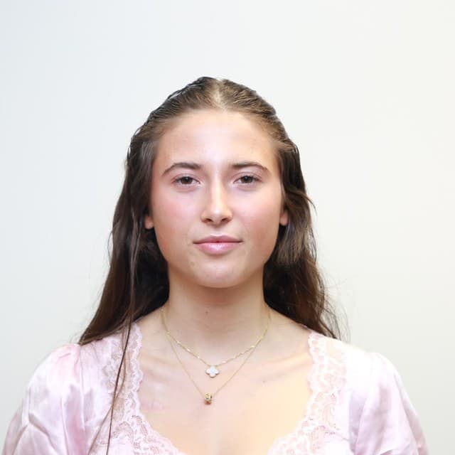 Portrait of Brynn Forlizzi, Co-founder & Head of Patient Experience at Soothe Note